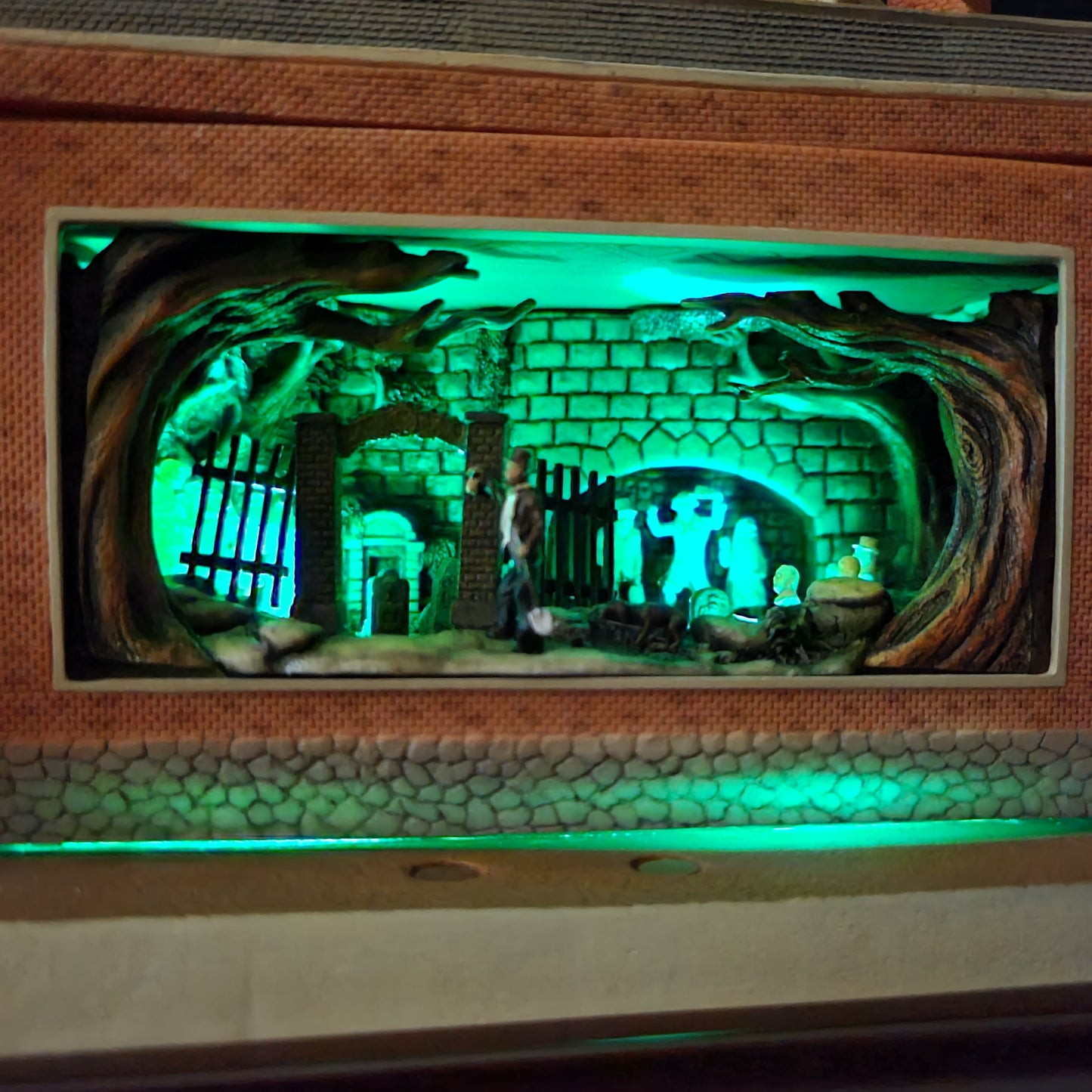 Haunted Mansion Olszewski Light up figure