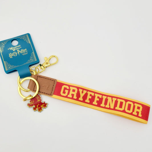 NEW Universal Studios Wizarding World Harry Potter Gryffindor Keychain Wristlet