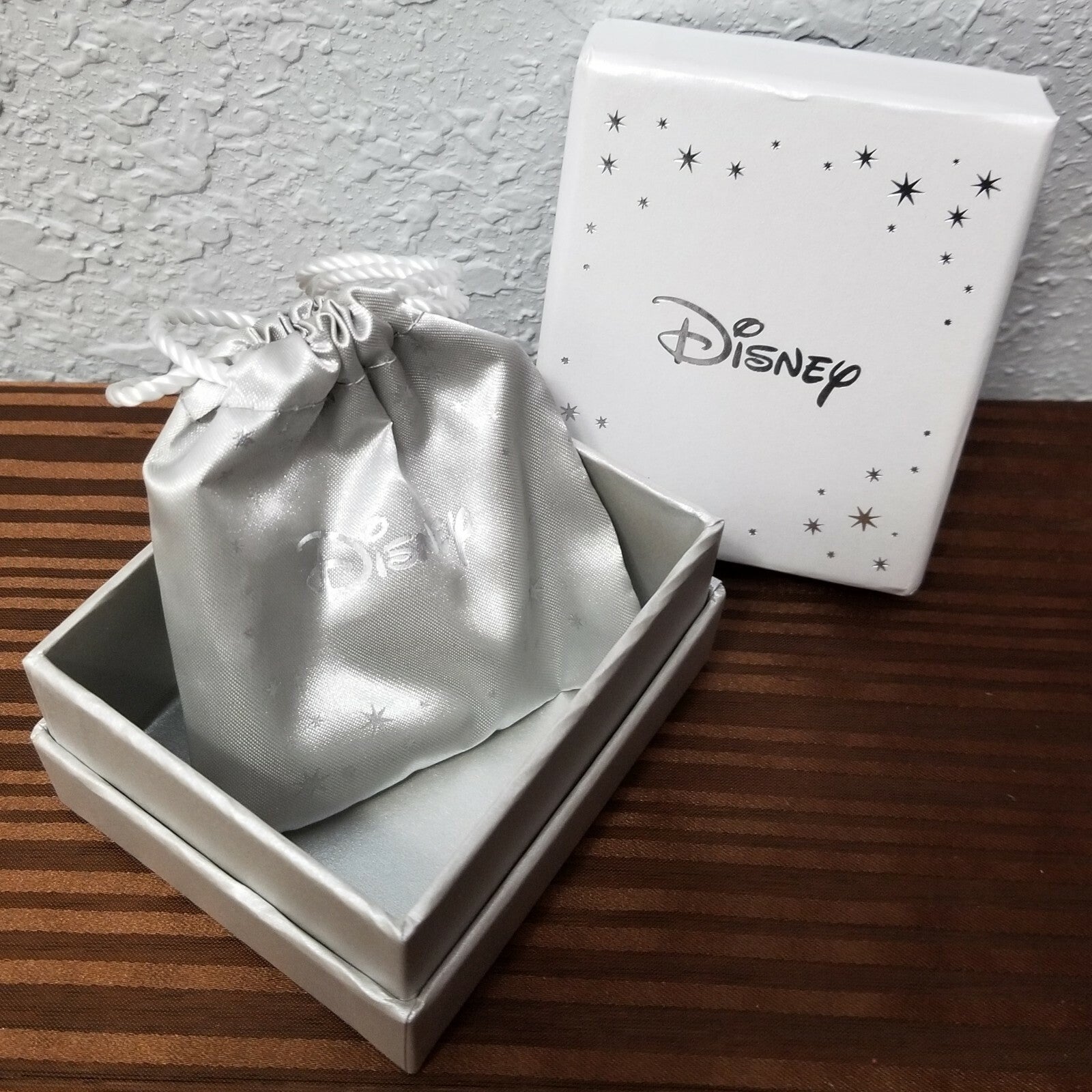 Disney Mickey & Minnie Mouse Charm Adjustable Bolo Bracelet Emoji-Style Heart