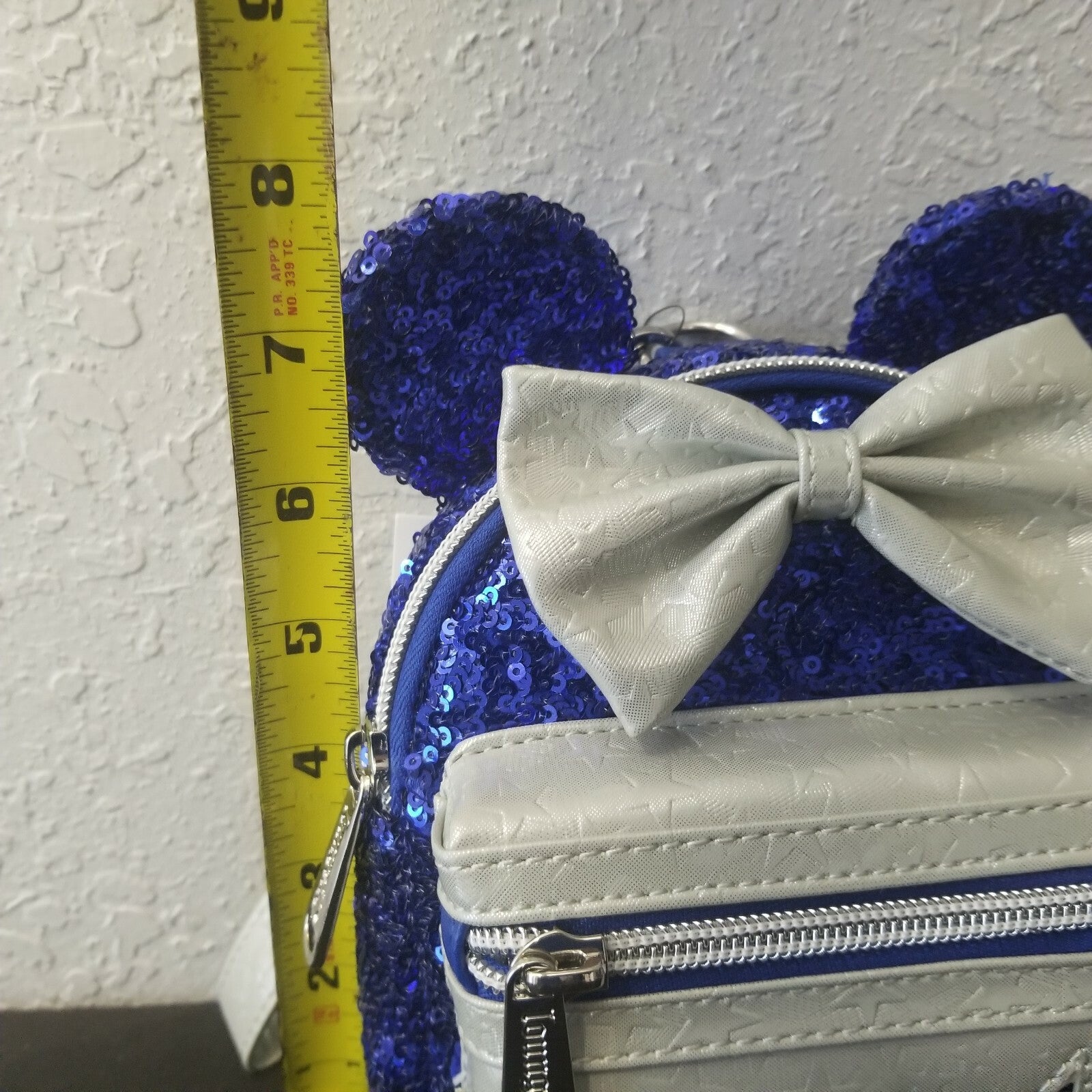 2020 Disney Parks Make A Wish Mickey Loungefly Wristlet Backpack Blue Stars