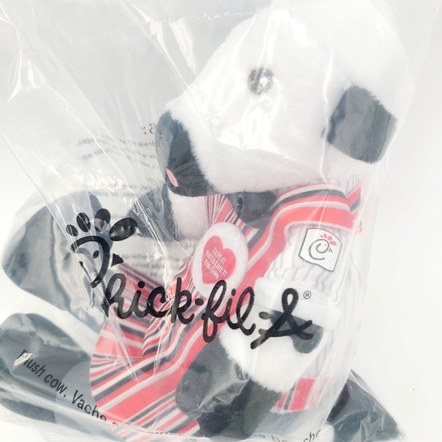 SEALED Chick-fil-A Classic Crew Spring 2026 Plush Cow Toy LIMITED EDITION 9" NEW