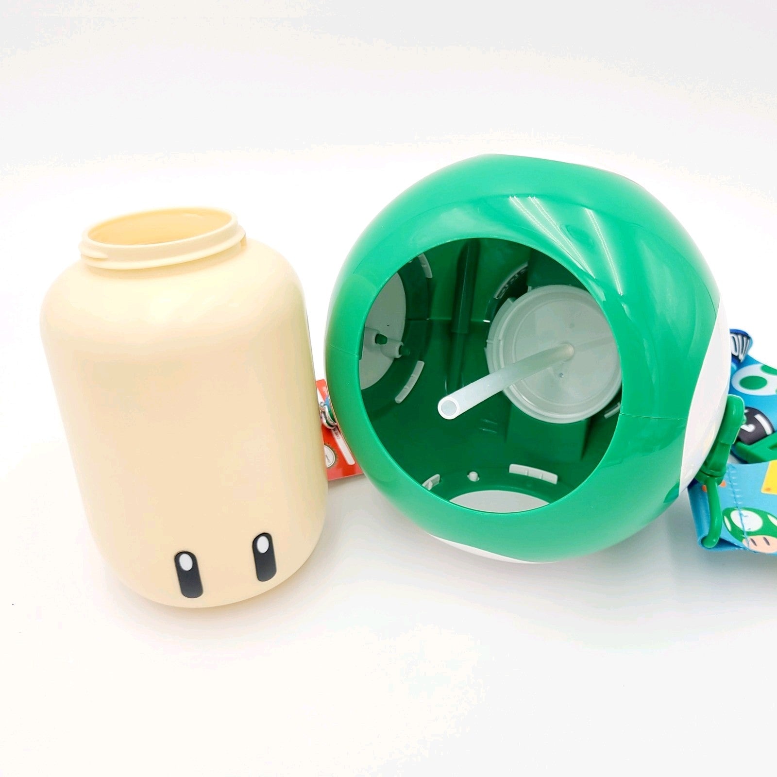 *1-UP Mushroom Sipper* Super Nintendo World Green Drink Cup Studio Mario EPIC
