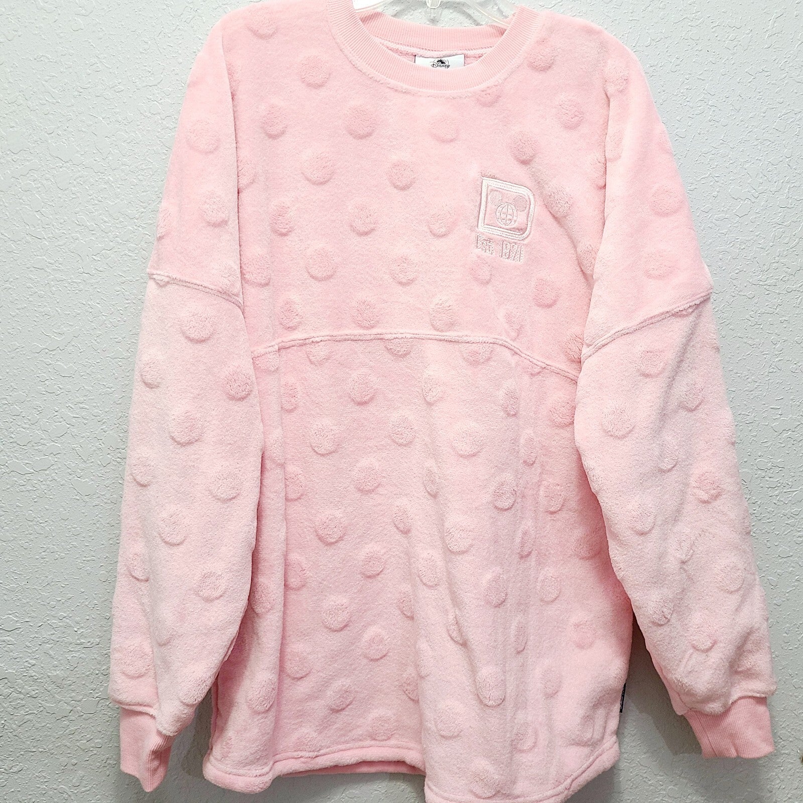 LARGE Walt Disney World Park 2022 Pale Pink Fuzzy Mickey Mouse Ear Spirit Jersey