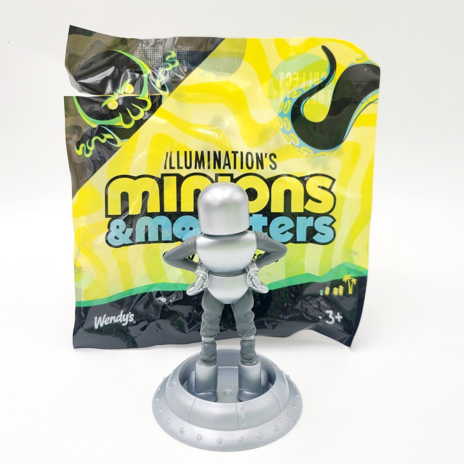 *Dort* 2026 Wendy’s Illuminations Minions & Monsters Happy Meal Figure Opened