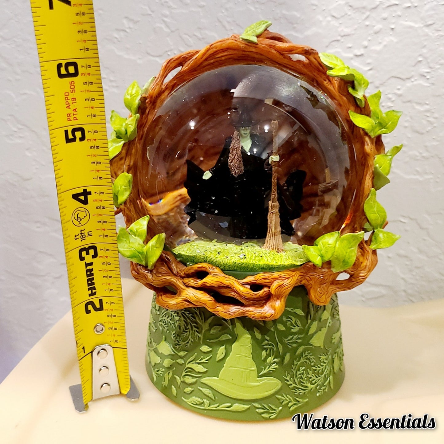 Universal Studio Wicked For Good Elphaba Defy Gravity Music Box Snow Water Globe