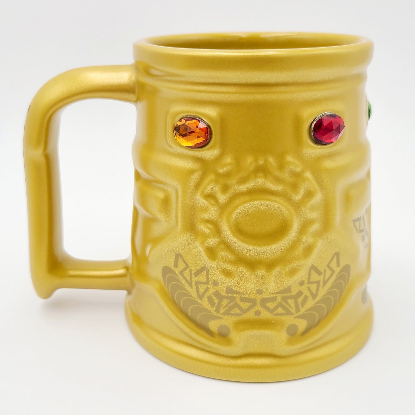 Disney Park Marvel Avenger Infinity Gauntlet I Am Inevitable Sculpted Mug Stone