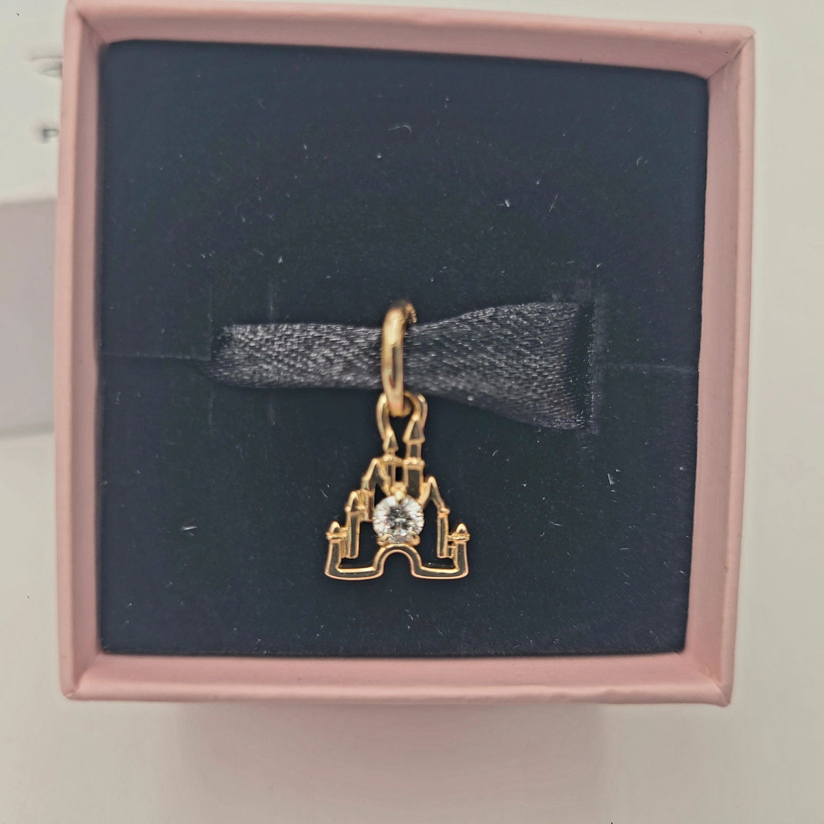 2026 Disney Parks Pandora 14k Gold Castle Charm 0.15 Lab Grown Diamond Exclusive