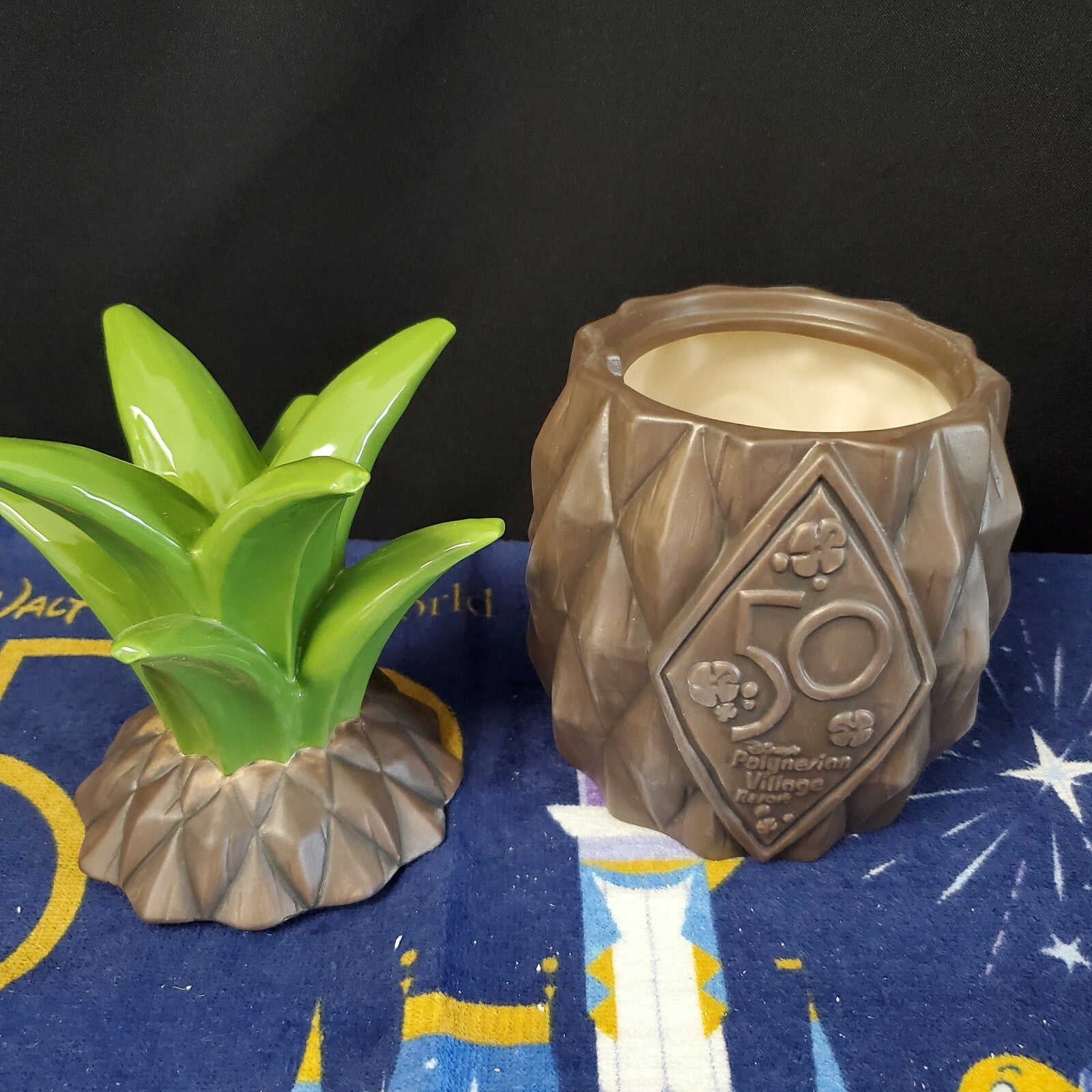 Walt Disney World Polynesian 50th Anniversary Pineapple Serving Set Chip Dip Jar