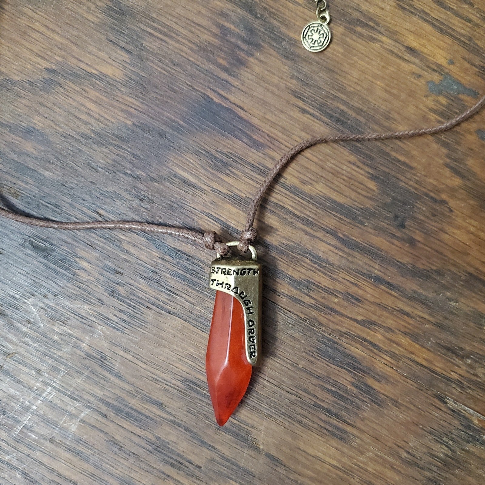 Disney World Star Wars Galaxy’s Edge Red Kyber Crystal Necklace Dok-Ondar's