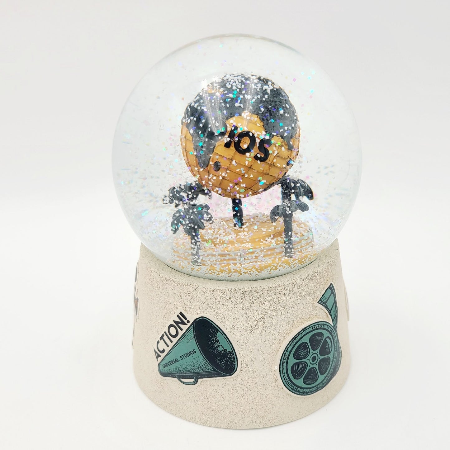 2026 Universal Studios Florida Water Snow Globe Theme Park Exclusive Souvenir