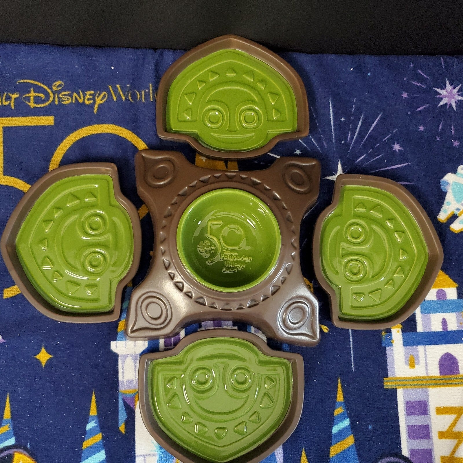 Walt Disney World Polynesian 50th Anniversary Pineapple Serving Set Chip Dip Jar