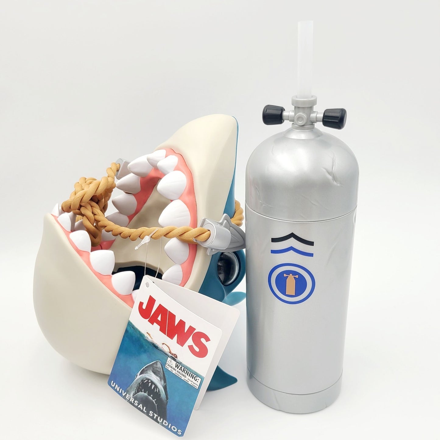 NEW 2026 Universal Studios Jaws Sipper Cup Shark & Scuba Tank Carrier Rope NWT
