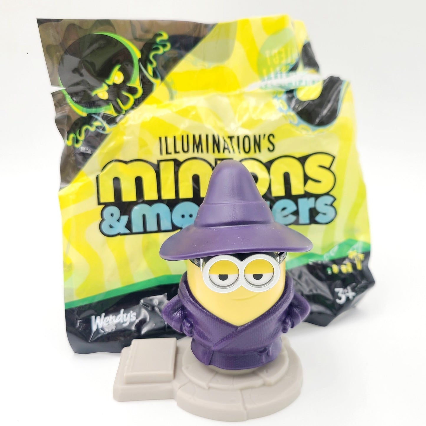 *Ed* 2026 Wendy’s Illuminations Minions & Monsters Happy Meal Figure Opened