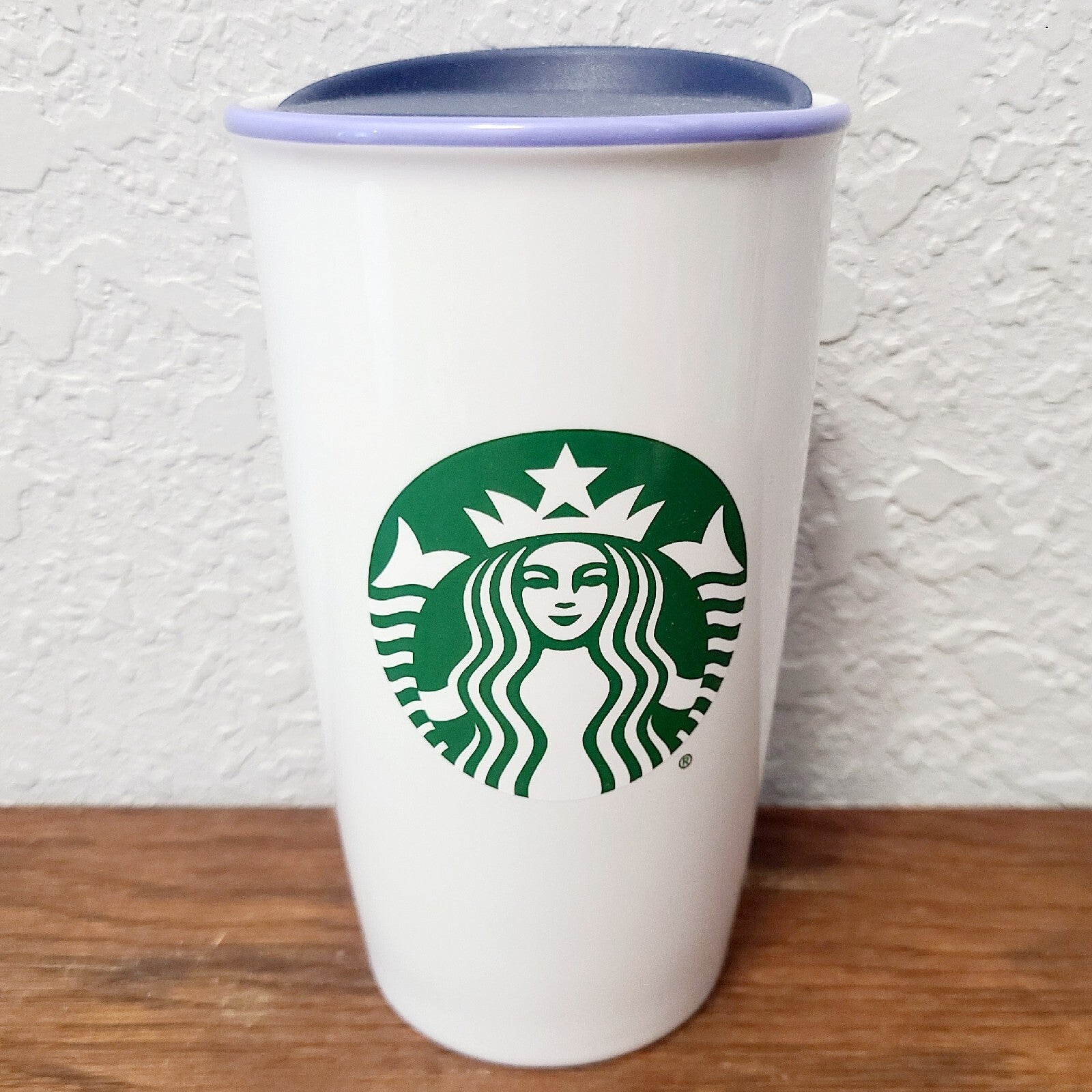 Walt Disney World Magic Kingdom White Starbucks Porcelain 12 oz Tumbler Cup Lid