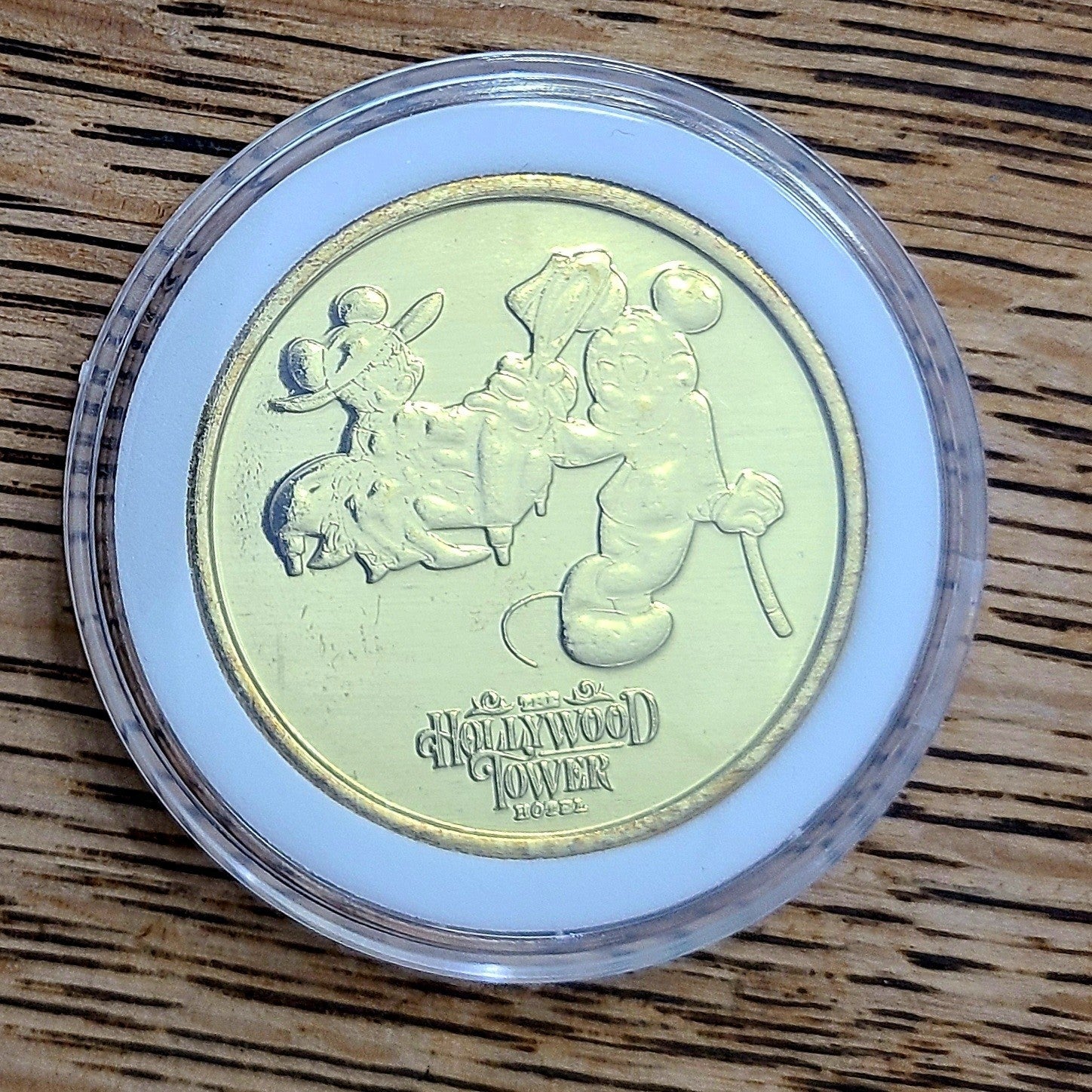*2024 Mickey Minnie Coin* Walt Disney World Park Golden Color Metal Hollywood