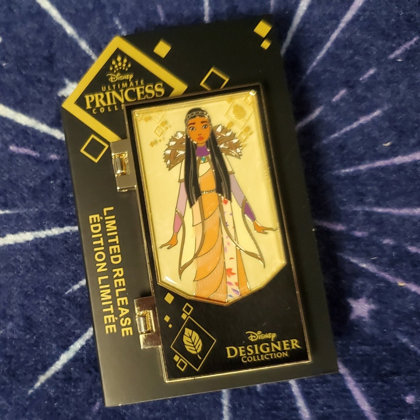 Disney Park Designer Ultimate Princess Collection Pocahontas Hinged Pin Limited
