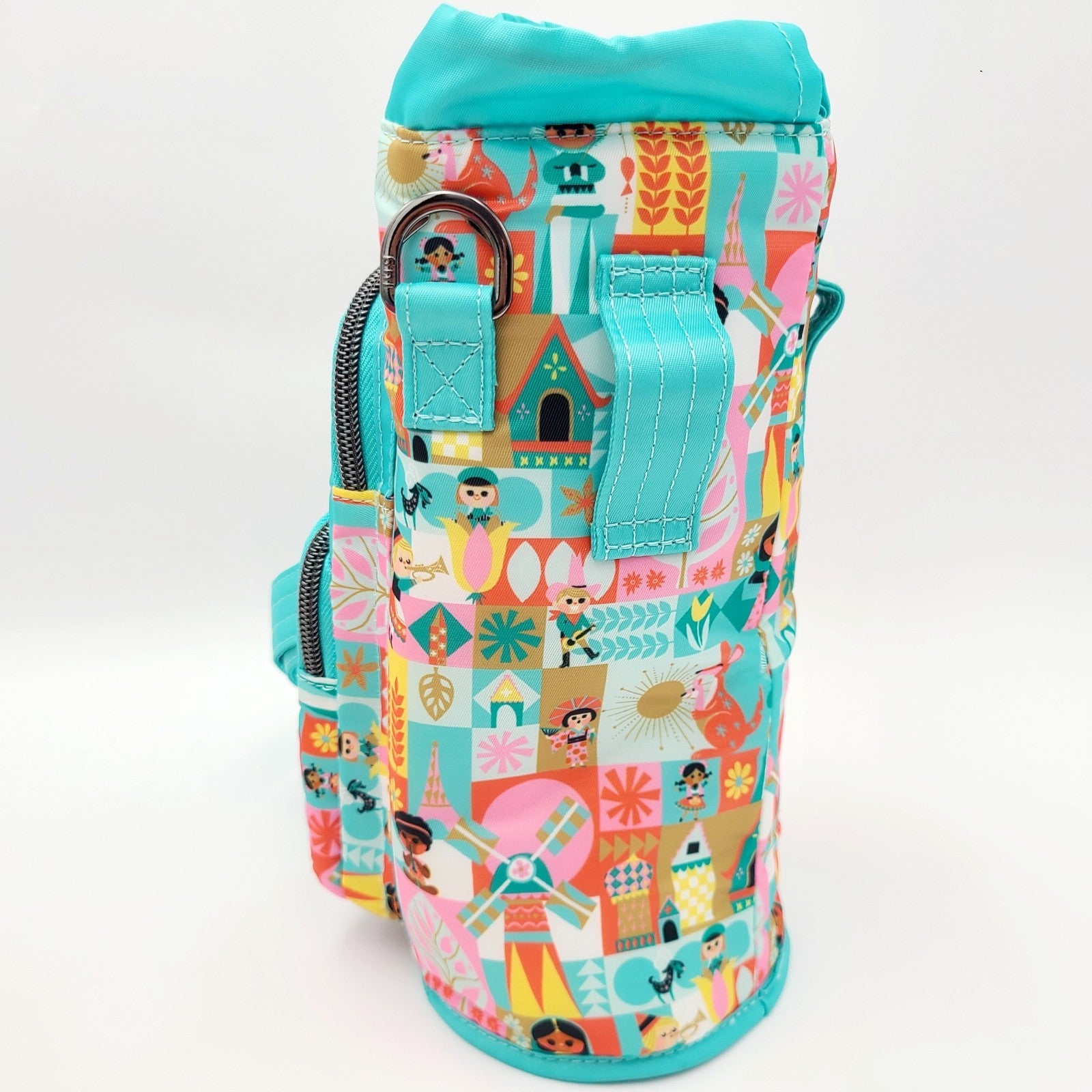 Exact Placement 2025 Disney Parks It’s A Small World Lug Bag Water Bottle Huggie
