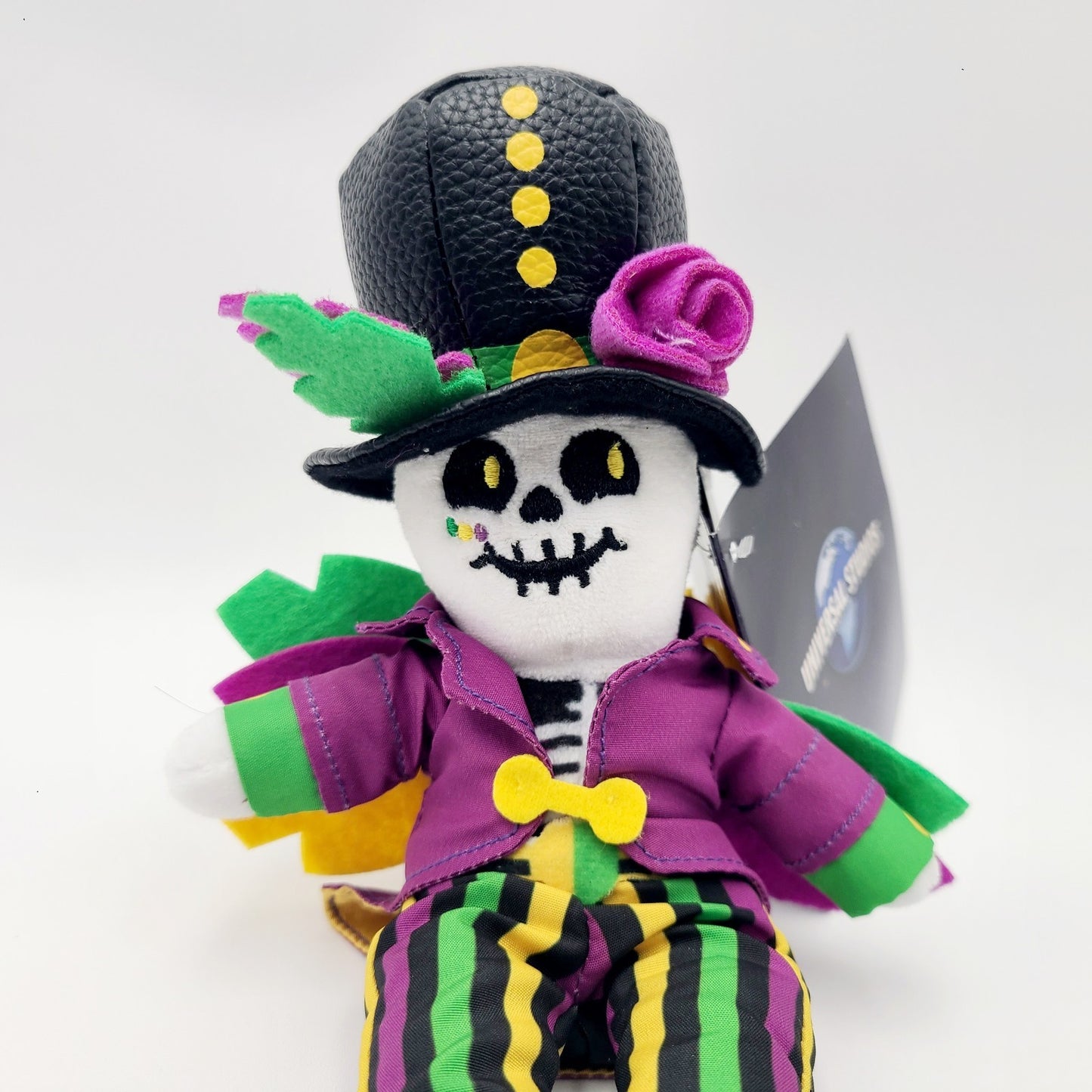(1) Universal Studios 2026 Mardi Gras Baron Tonton Skeleton Shoulder Pal Plush