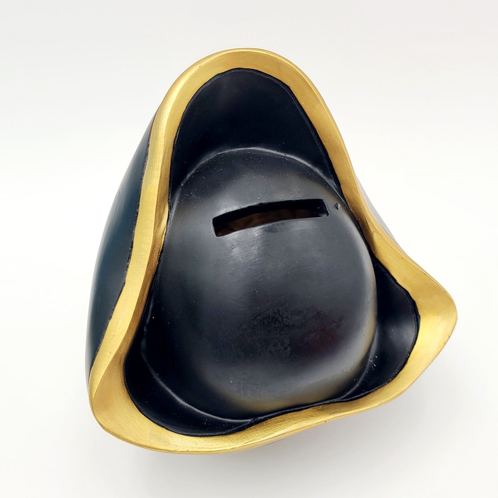 2025 Walt Disney World Parks Pirates Of The Caribbean Skull Coin Bank