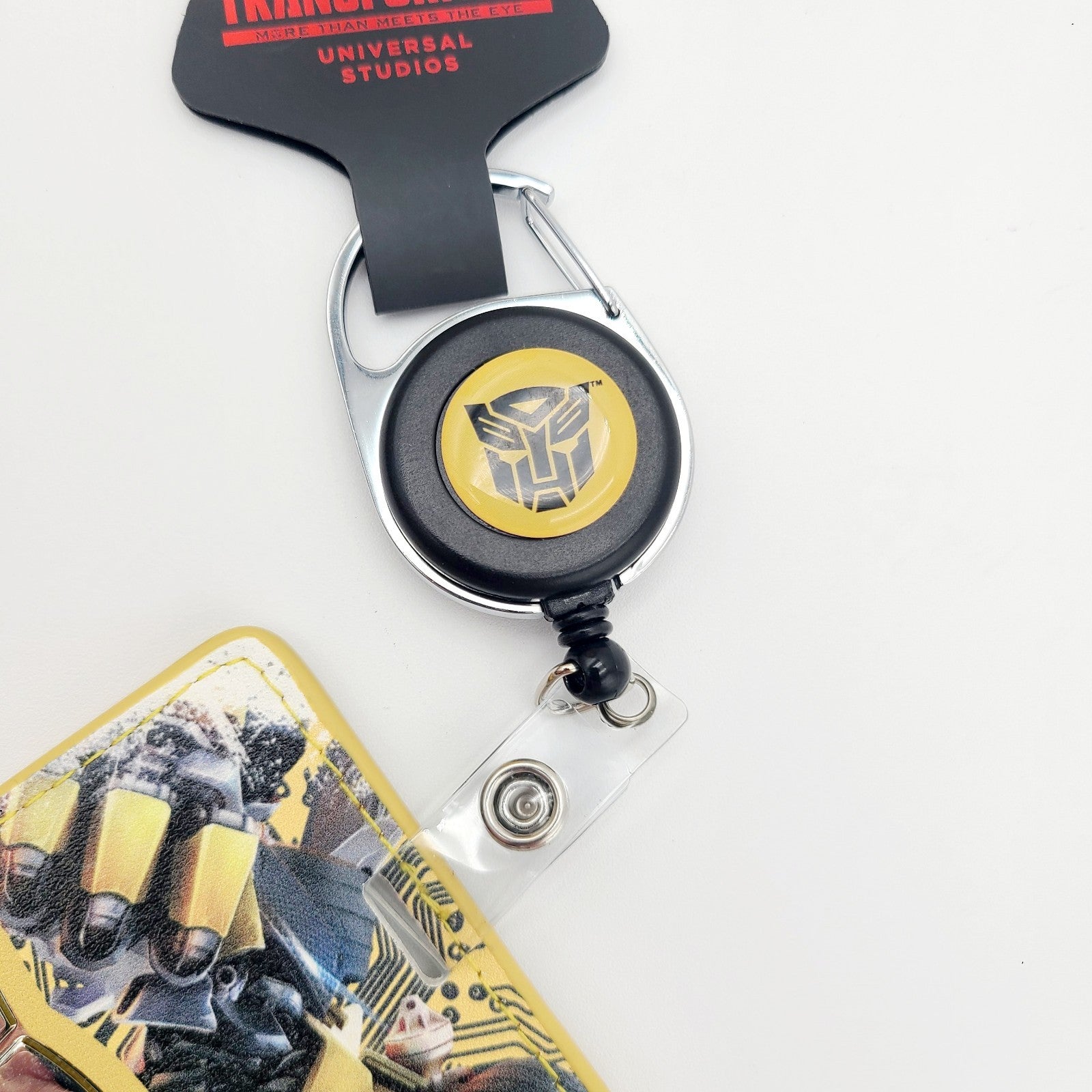 Universal Studios Exclusive Transformers Bumblebee Retractable ID Badge Reel New