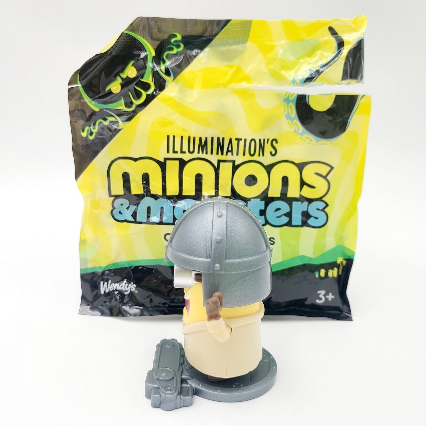*Henry* 2026 Wendy’s Illuminations Minions & Monsters Happy Meal Figure Opened