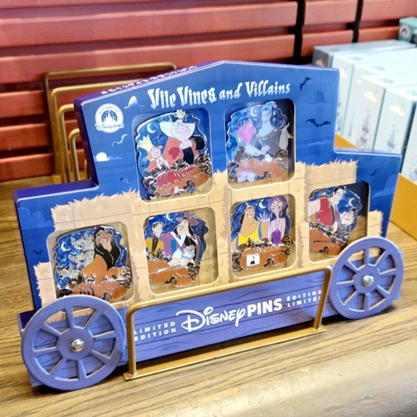IN HAND Disney Parks 2026 Halloween Villain Box Pin Set with Chaser Pin LE 2000