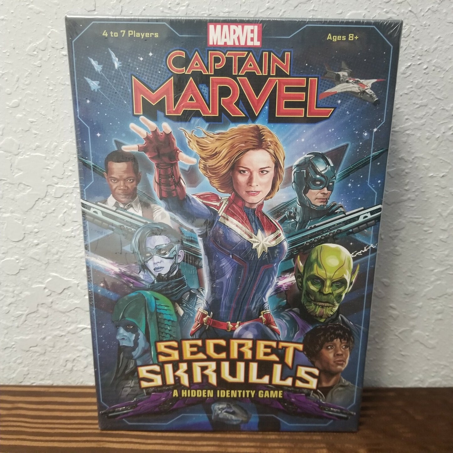 Disney Captain Marvel Secret Skrulls A Hidden Identity Game USAopoly-NEW Sealed