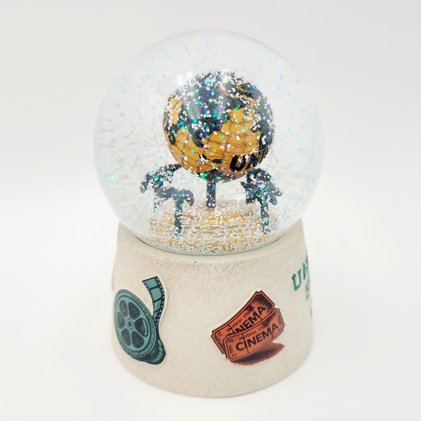 2026 Universal Studios Florida Water Snow Globe Theme Park Exclusive Souvenir