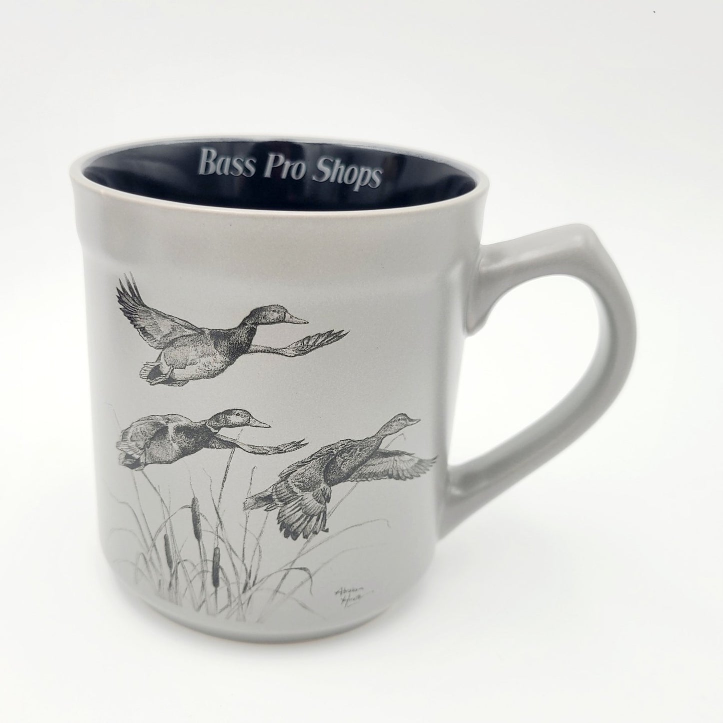 Bass Pro Shops Flying Duck Bird Mug Nature Art 16 fl oz Coffee Gray Grey Color