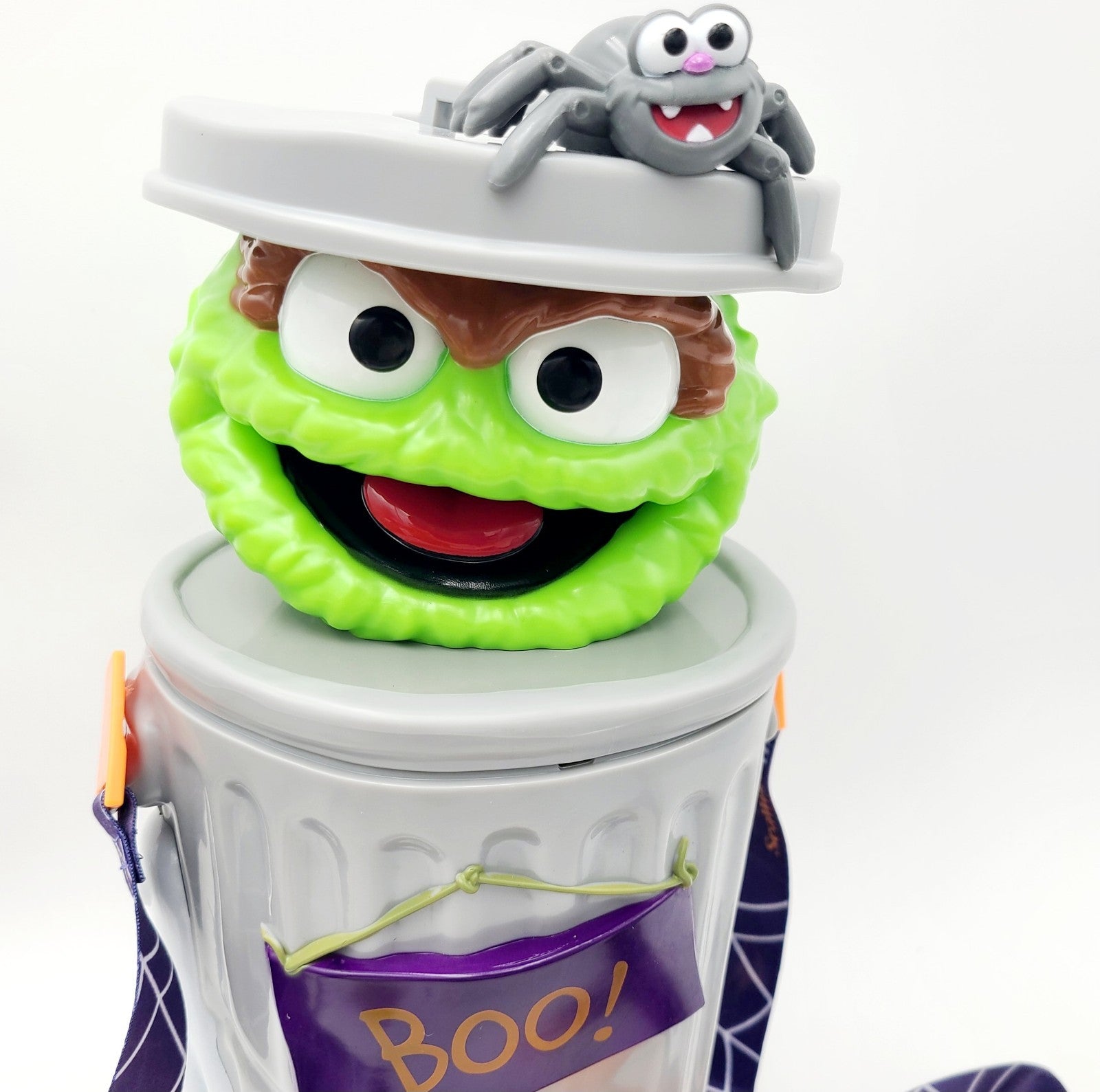 2025 Sea World Park Halloween Spooktacular Oscar the Grouch Popcorn BOO Bucket