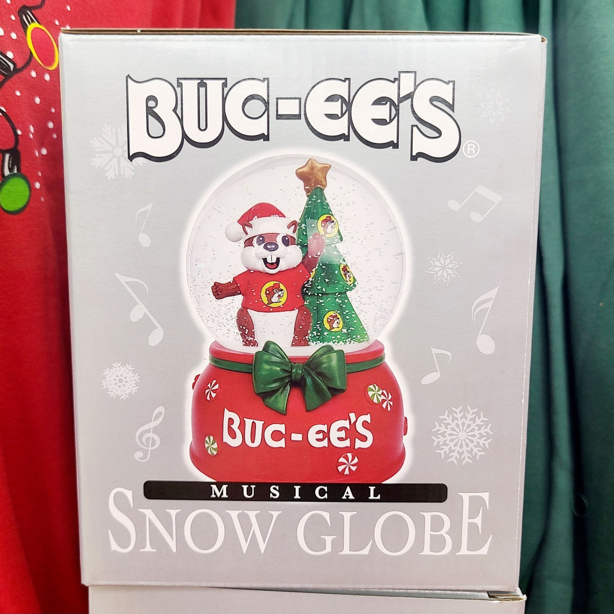 2026 Buc-ee's Musical CHRISTMAS Snow Globe Beaver Tree Plays Music Bucees NEW