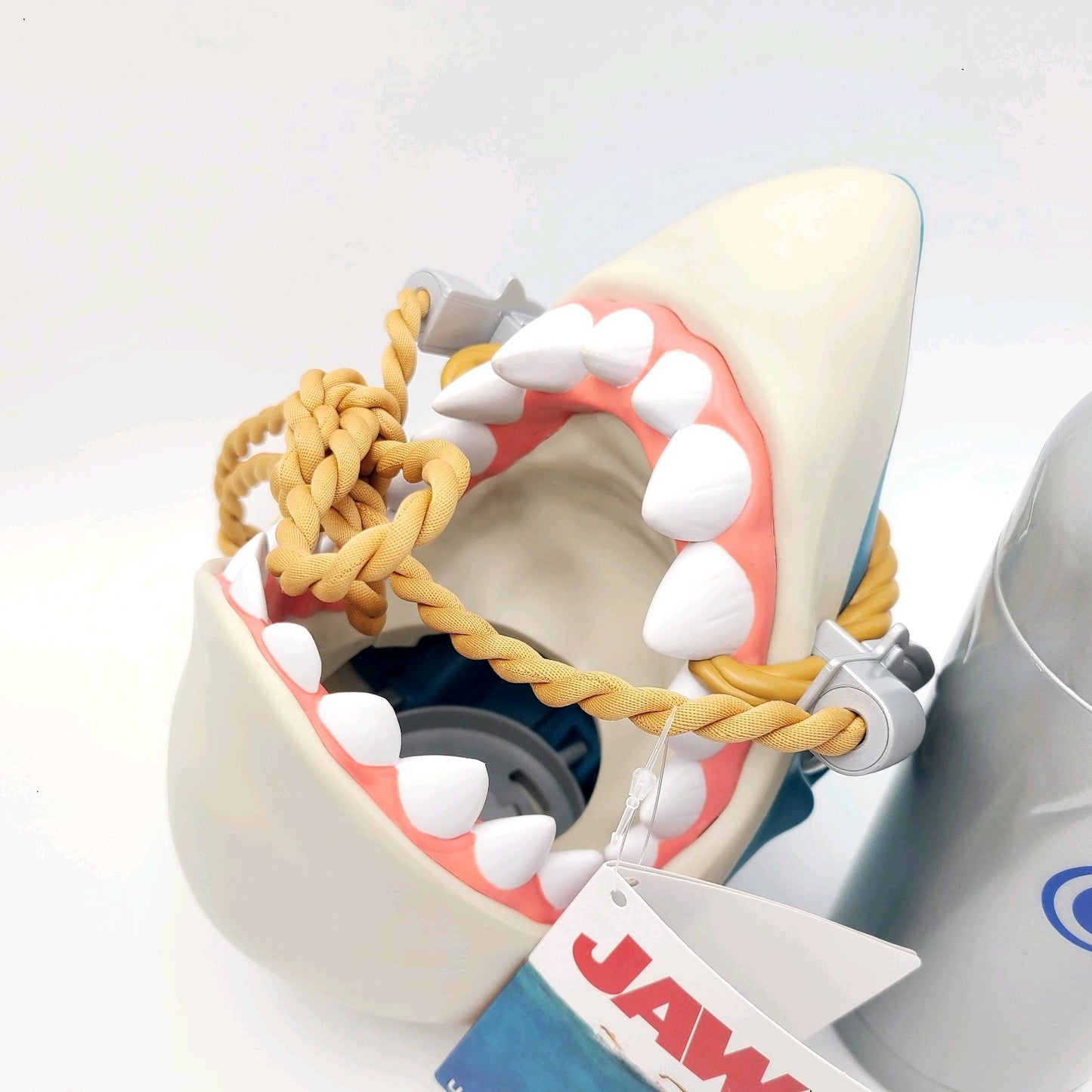 NEW 2026 Universal Studios Jaws Sipper Cup Shark & Scuba Tank Carrier Rope NWT