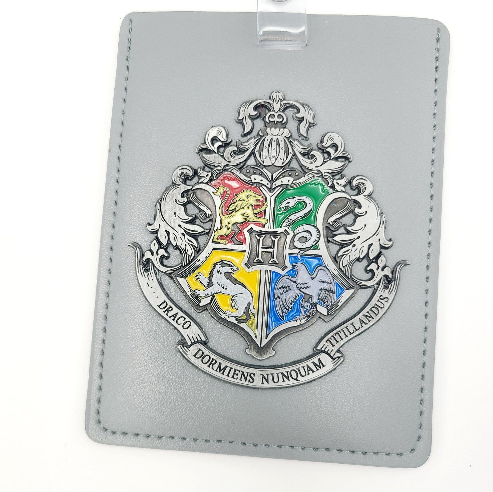 Universal Studios World Harry Potter Metal ID Badge Holder Hogwarts Crest Silver