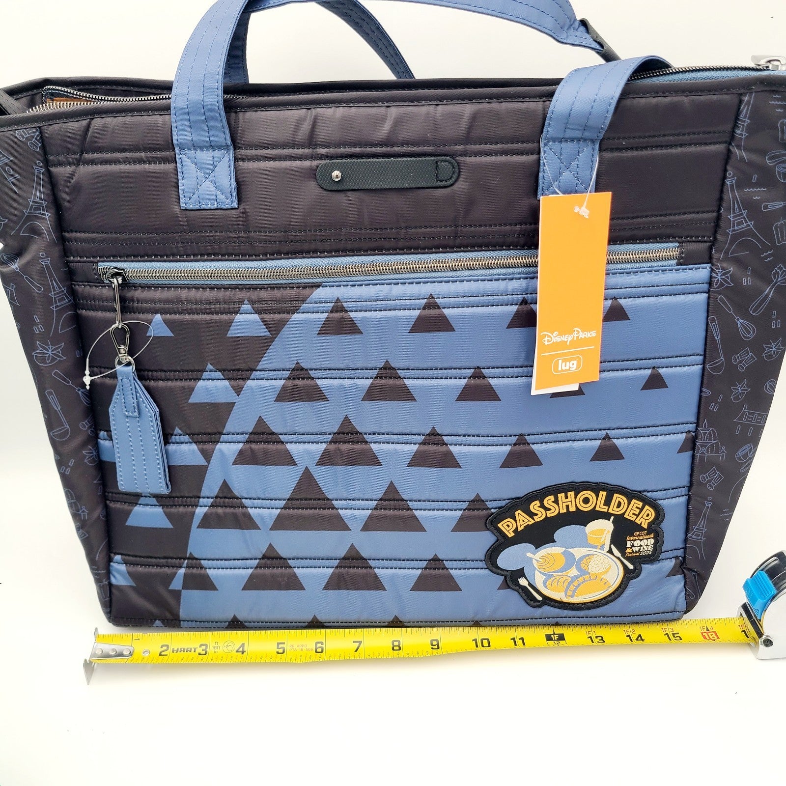 2025 Disney Parks Lug EPCOT Food & Wine Festival Passholder Paddle Tote Bag AP
