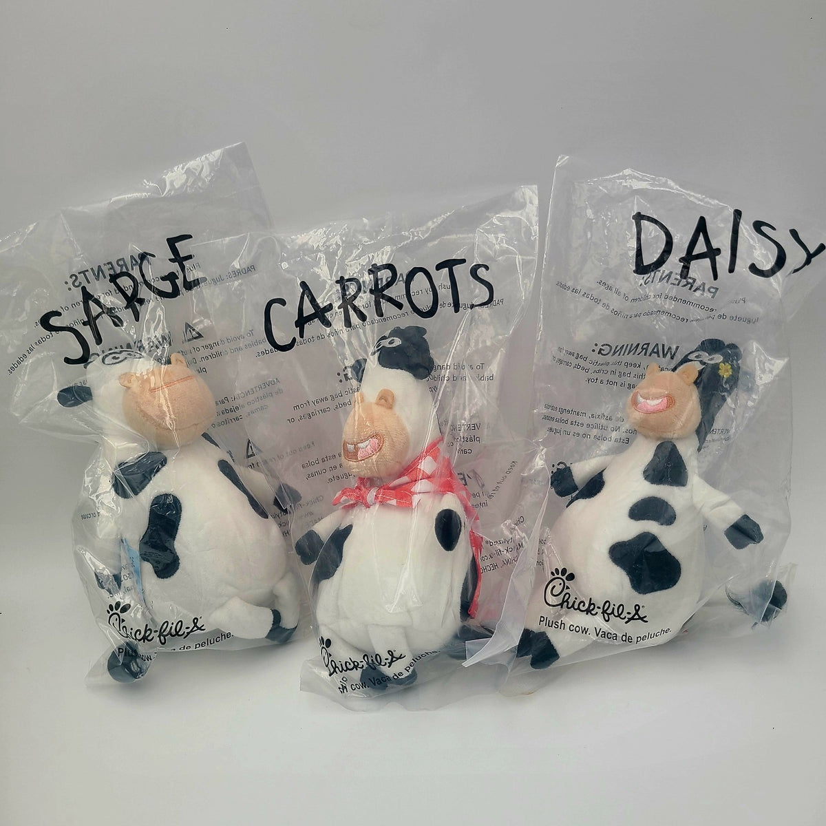 *Carrots, Sarge, & Daisy Plush Set* Chick-fil-A Cow Doll Picnic Cape Toy CFA