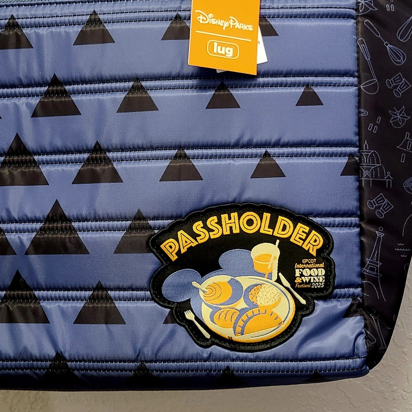 2025 Disney Parks Lug EPCOT Food & Wine Festival Passholder Paddle Tote Bag AP