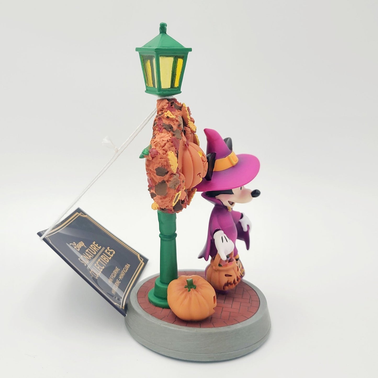 2026 Disney World Parks Halloween Magic Kingdom Minnie Mouse Pumpkin 6” Figure