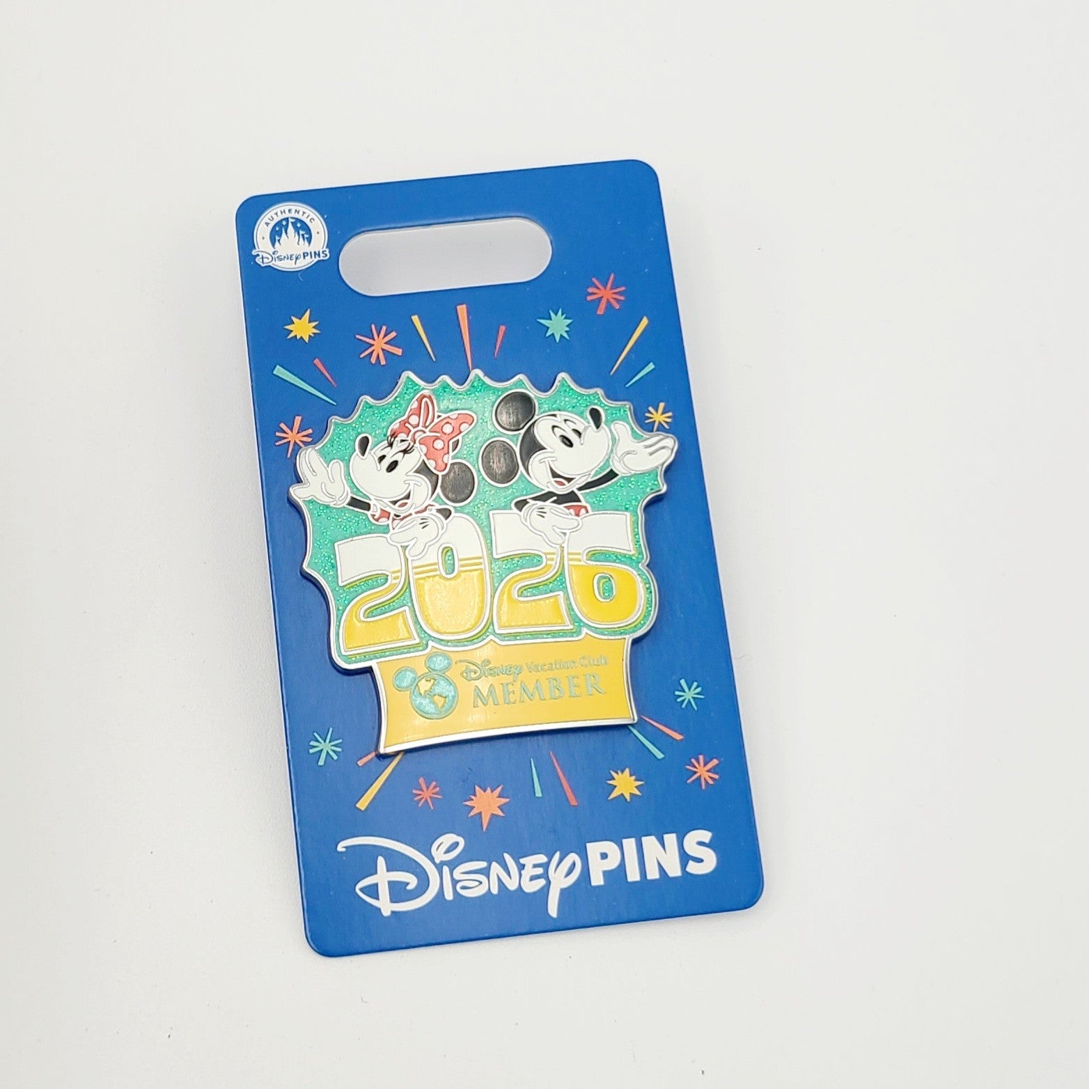 *2026 DVC Pin* Disney Parks Mickey & Minnie Mouse Disney Vacation Club Member