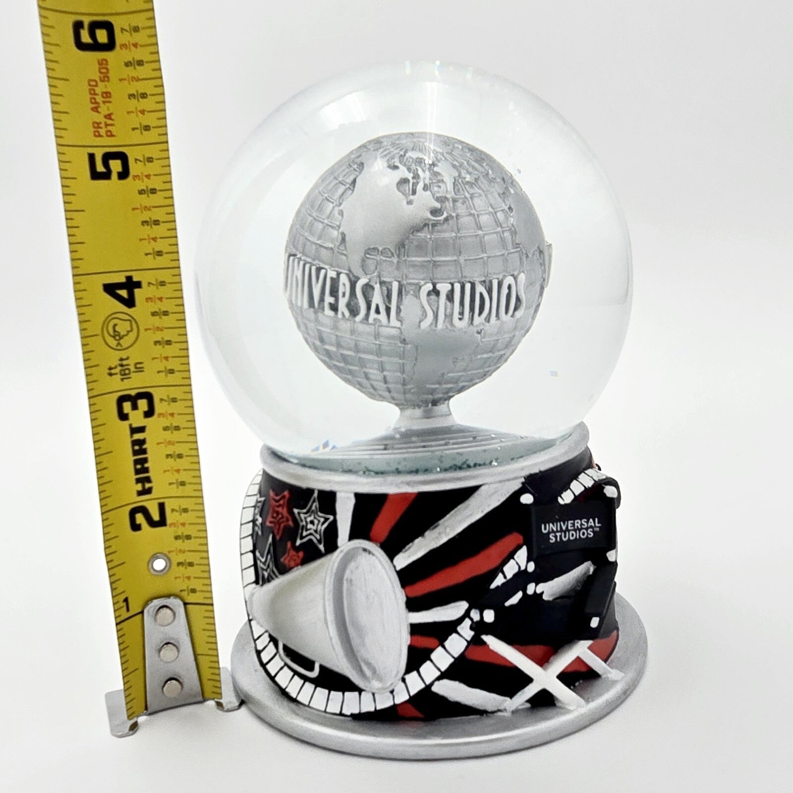 Universal Studios Orlando Silver Snowglobe Theater Production Movies Water Globe