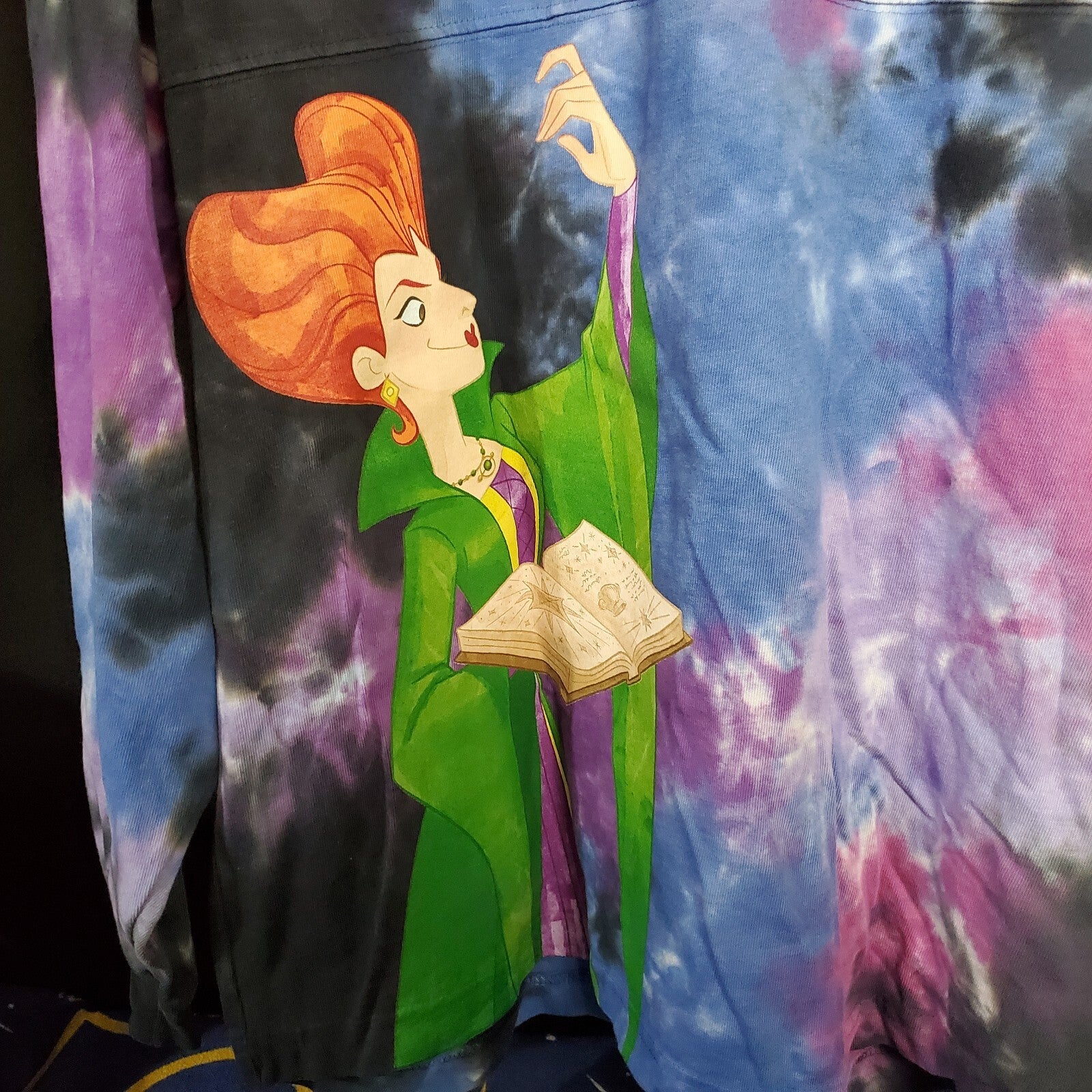 LARGE Hocus Pocus Spirit Jersey 2022 Disney Park Halloween Tonight We Fly L