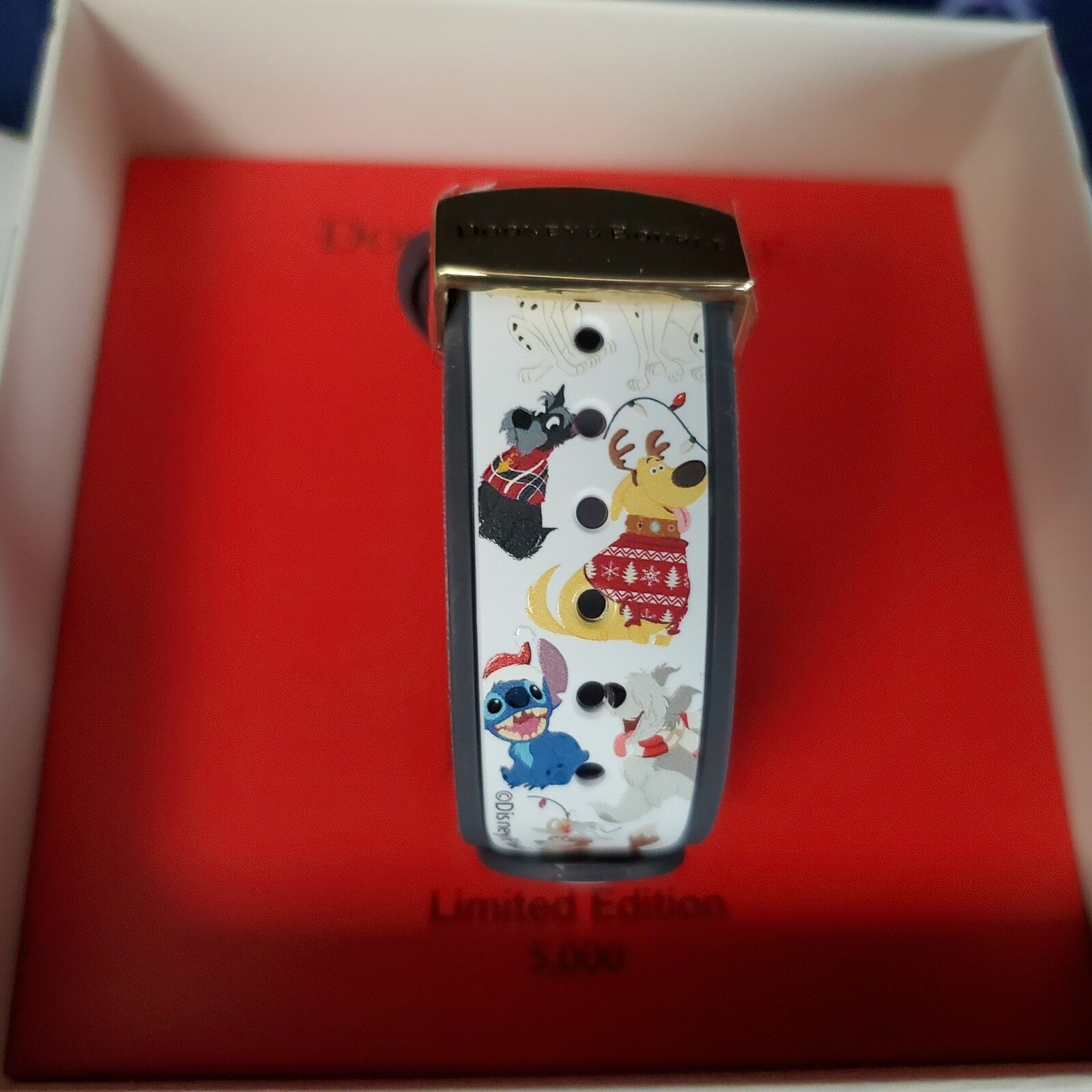 2021 Disney Parks Dooney & Bourke SANTA TAILS Holiday Dogs Magic Band LE 5000