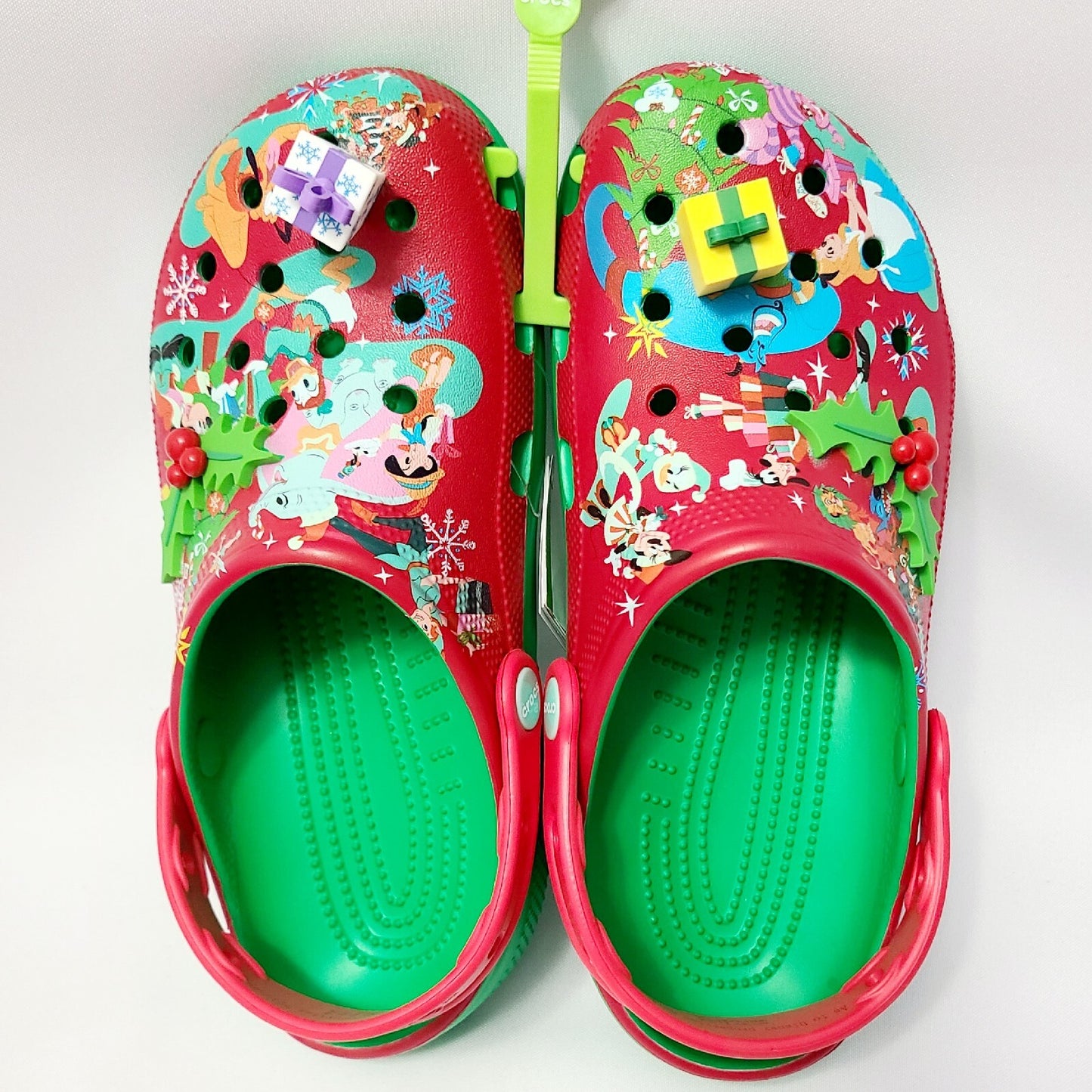 *M6/W8 Adult Crocs* 2023 Disney Parks Christmas Holiday Mickey & Friends Clogs