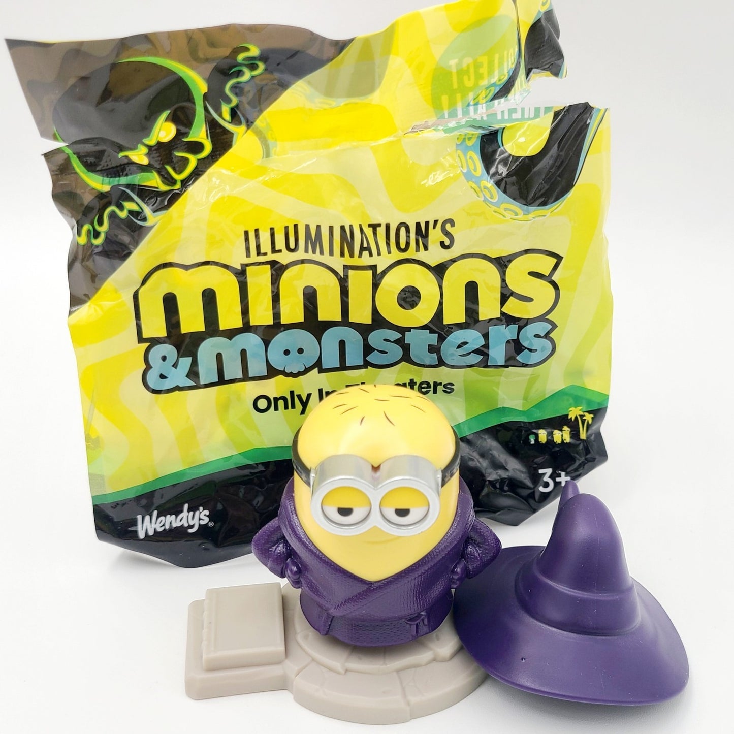 *Ed* 2026 Wendy’s Illuminations Minions & Monsters Happy Meal Figure Opened