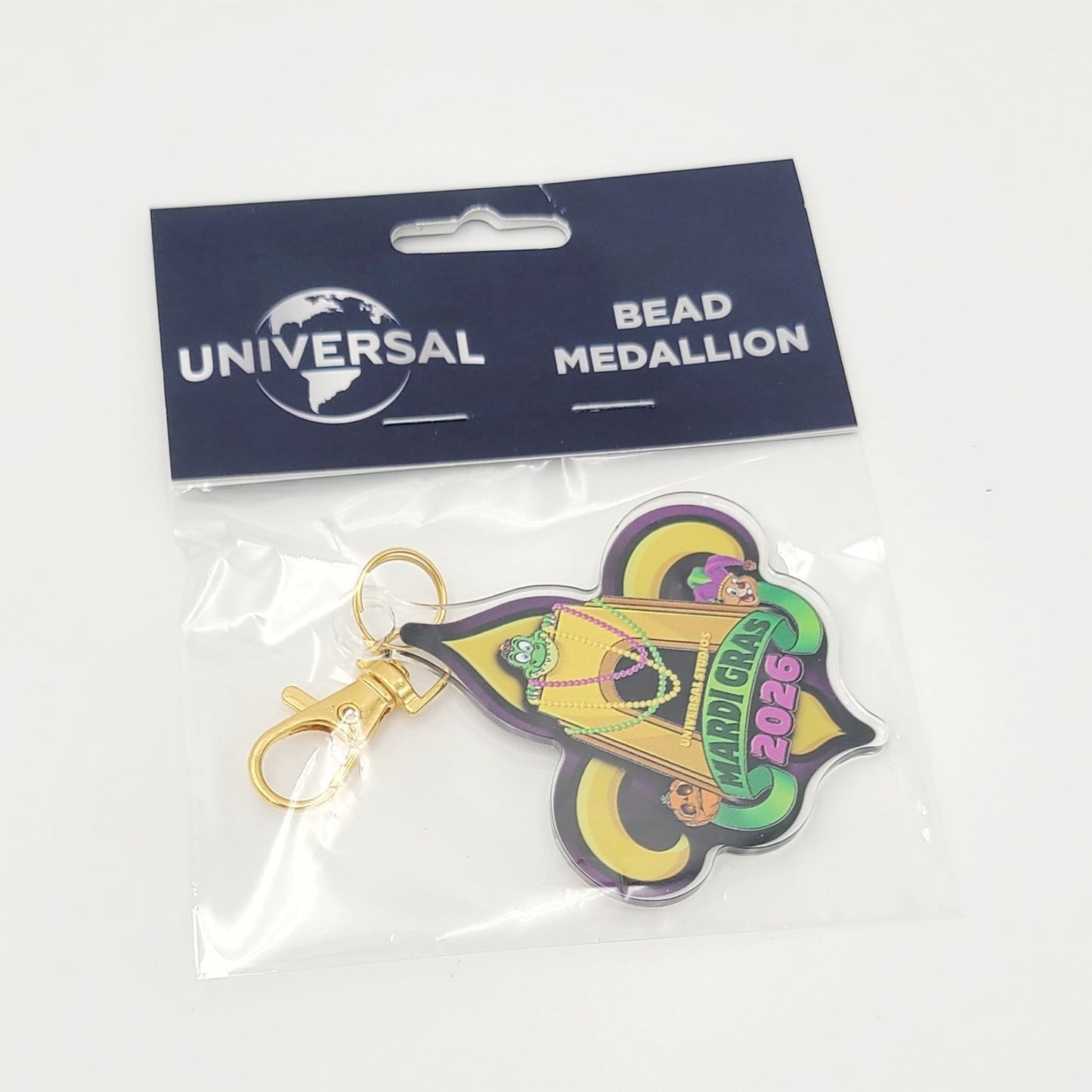 2026 Universal Studios Mardi Gras Bead Medallion King Gator Alligator Keychain