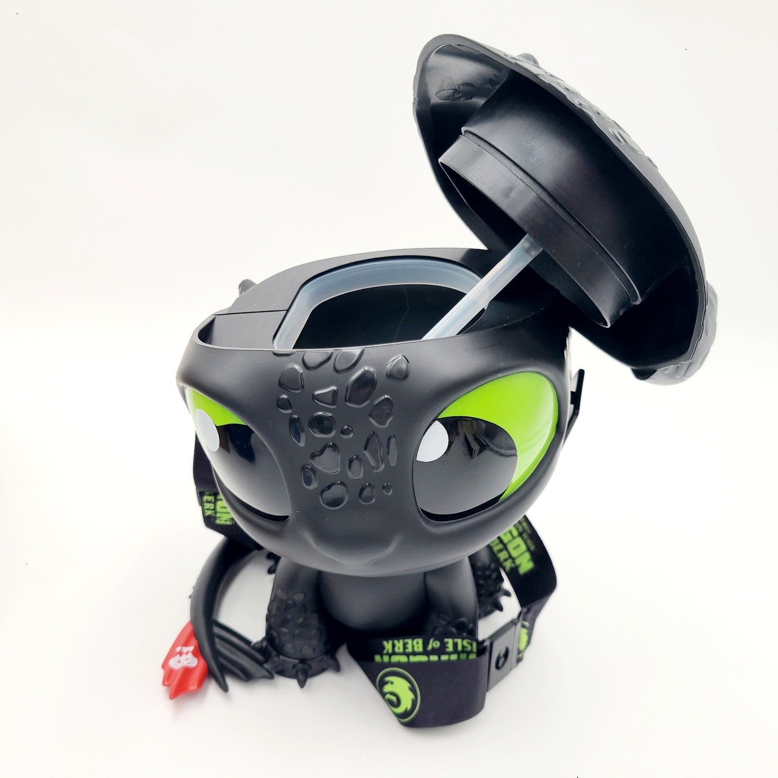 *SIPPER* 2025 Epic Universe Universal How To Train Your Dragon Toothless Drink