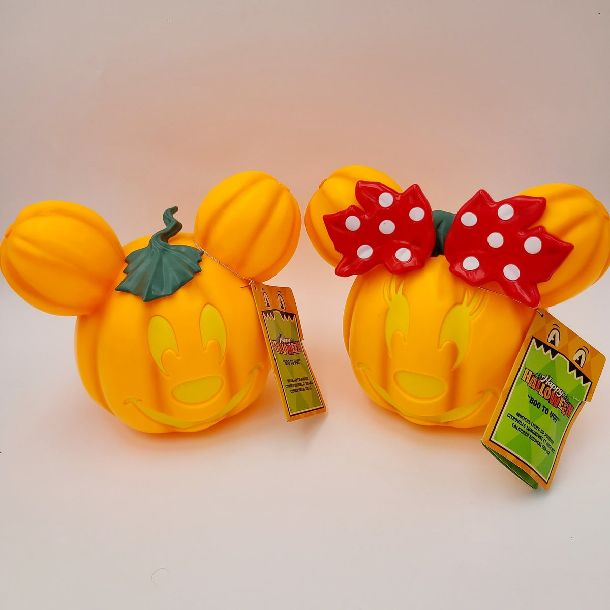 *Mickey & Minnie* 2026 Disney Park Halloween Light-Up Pumpkin Singing Boo To You