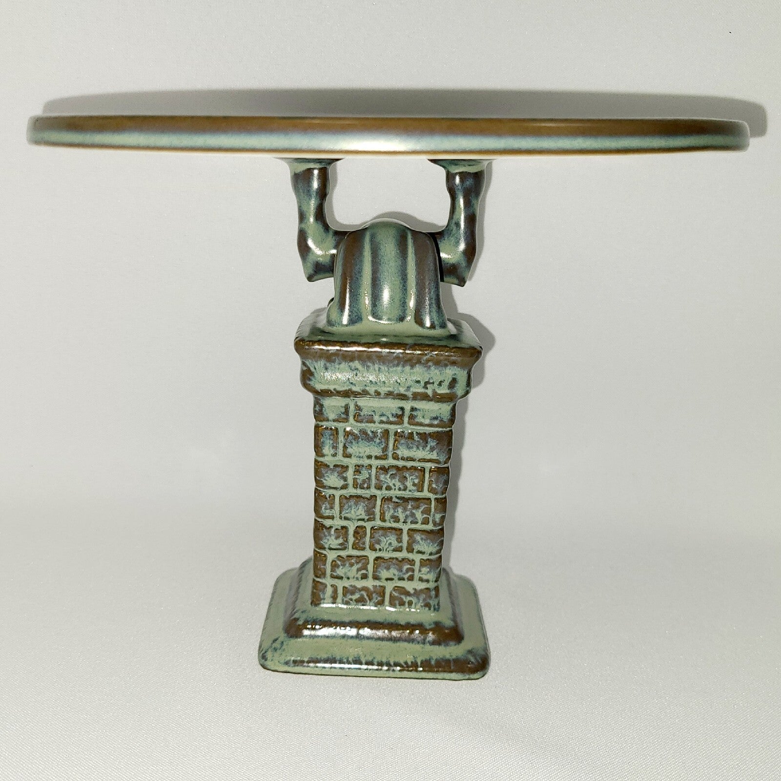 NEW Disney Parks The Haunted Mansion Gargoyle Wallpaper Porcelain Cake Stand