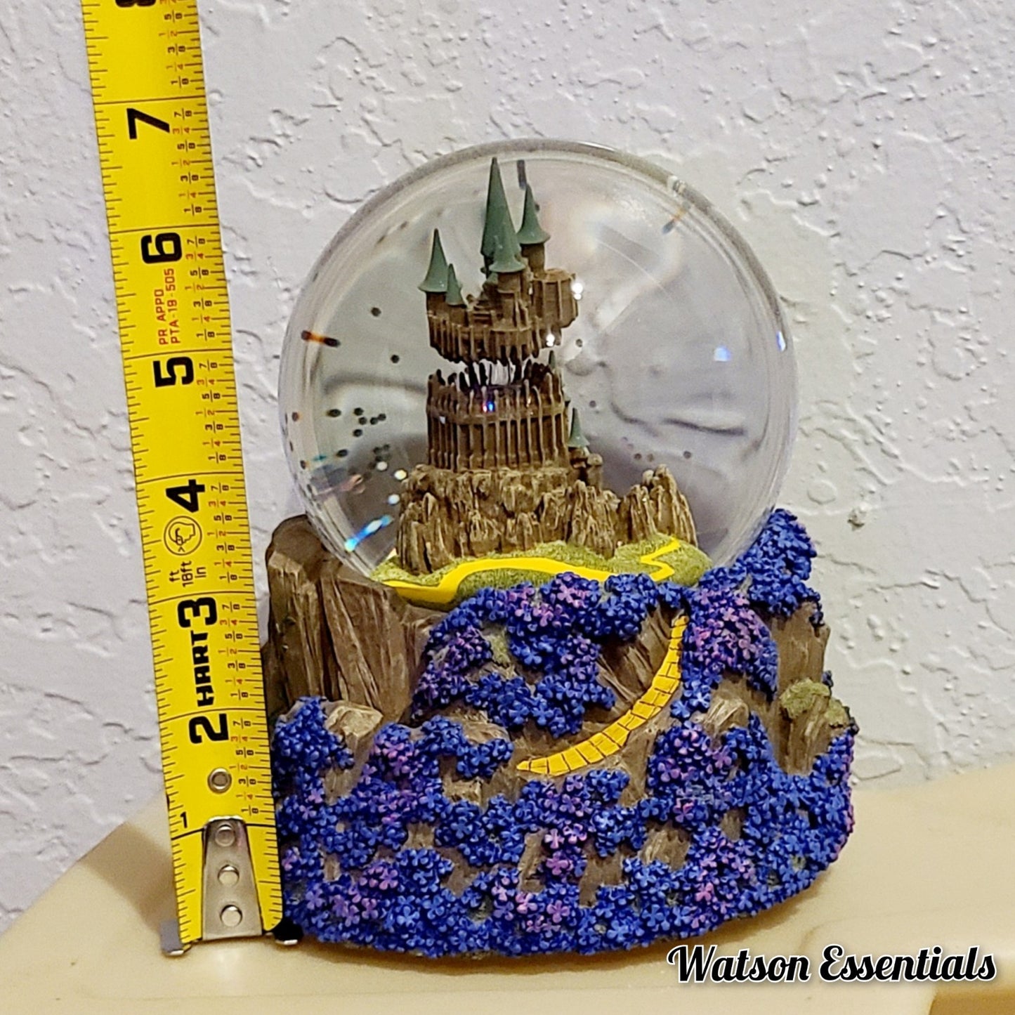 Universal Studios Wicked For Good Kiamo Ko Castle Musical Music Box Snow Globe
