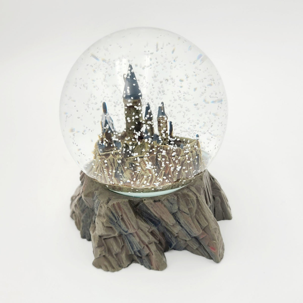 NEW Universal Studios Wizarding World Of Harry Potter Hogwarts Castle Snow Globe