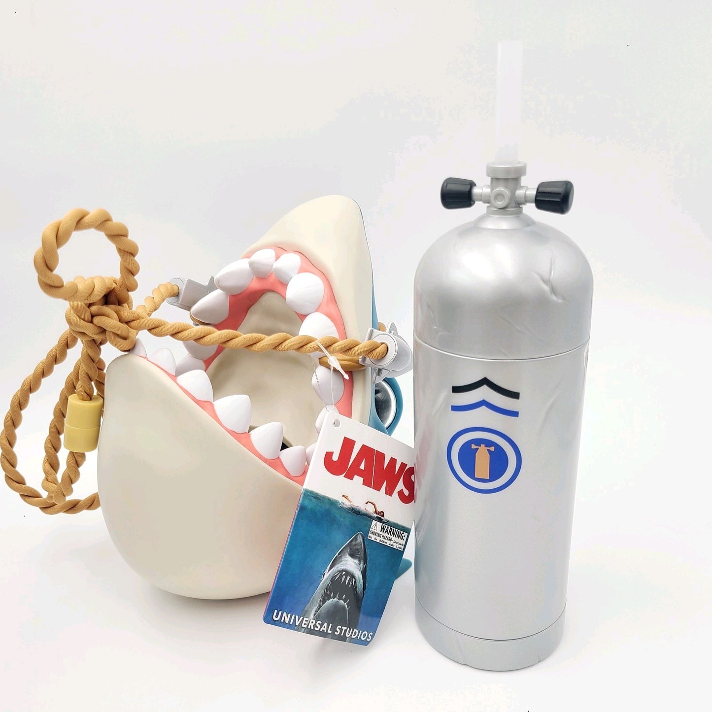 NEW 2026 Universal Studios Jaws Sipper Cup Shark & Scuba Tank Carrier Rope NWT